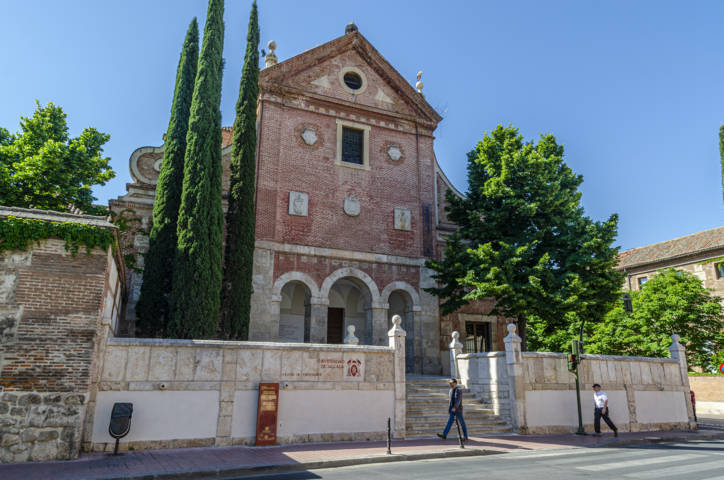 41 - Comunidad de Madrid - Alcala de Henares - colegio convento de Trinitarios Descalzos